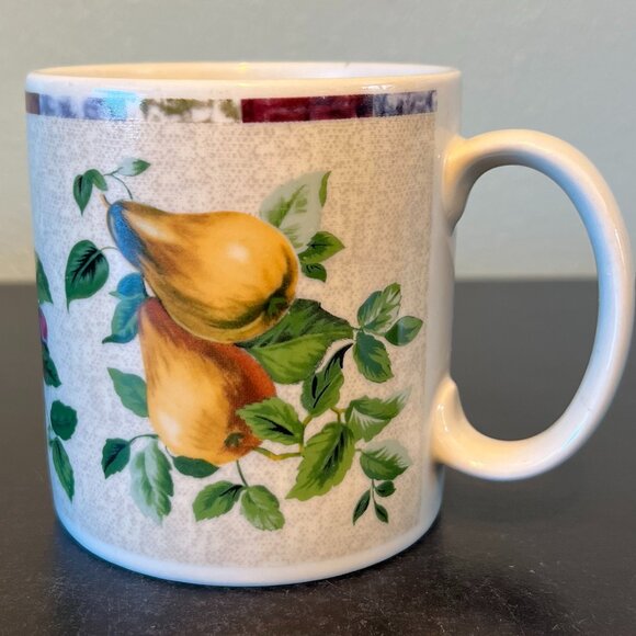 Vintage SAKURA Oneida Excell SONOMA Apples Grapes Pears Fruit Stoneware Mug - Picture 4 of 8